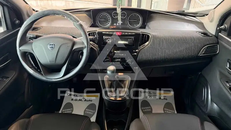 2014 Lancia YPSILON
