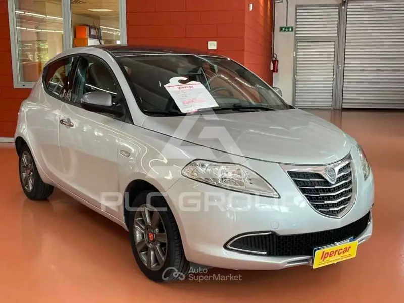 2014 Lancia YPSILON