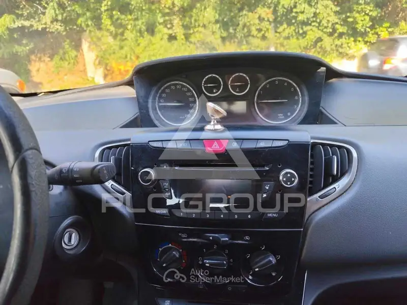 2014 Lancia YPSILON