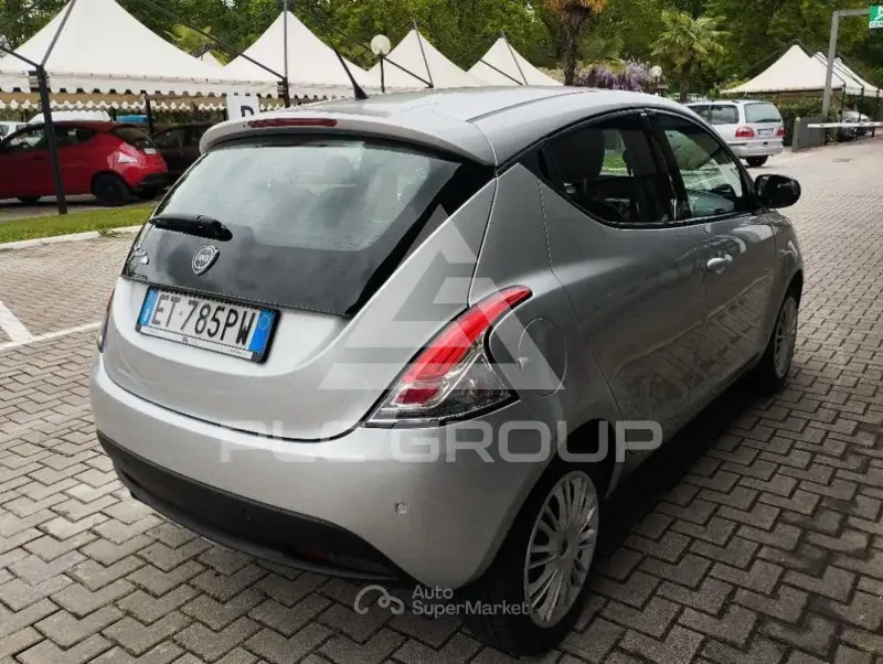 2014 Lancia YPSILON