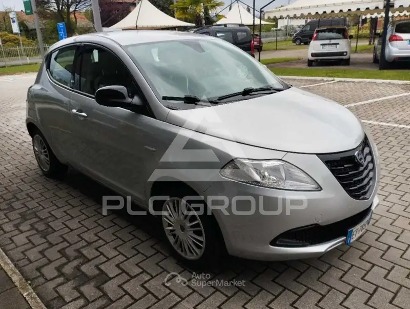 2014 Lancia YPSILON