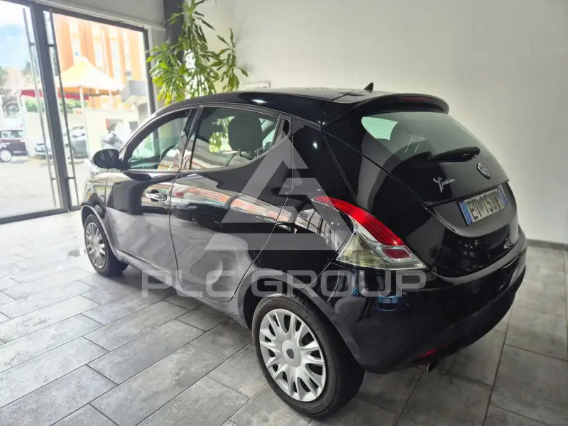2014 Lancia YPSILON