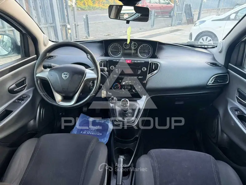 2014 Lancia YPSILON