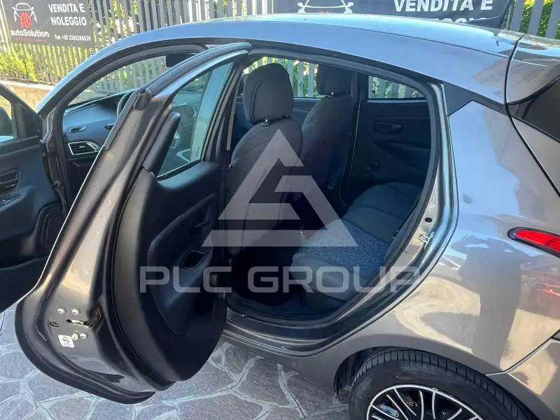 2014 Lancia YPSILON