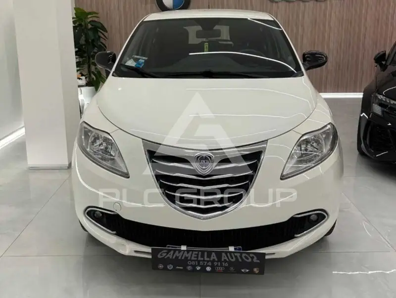 2014 Lancia YPSILON