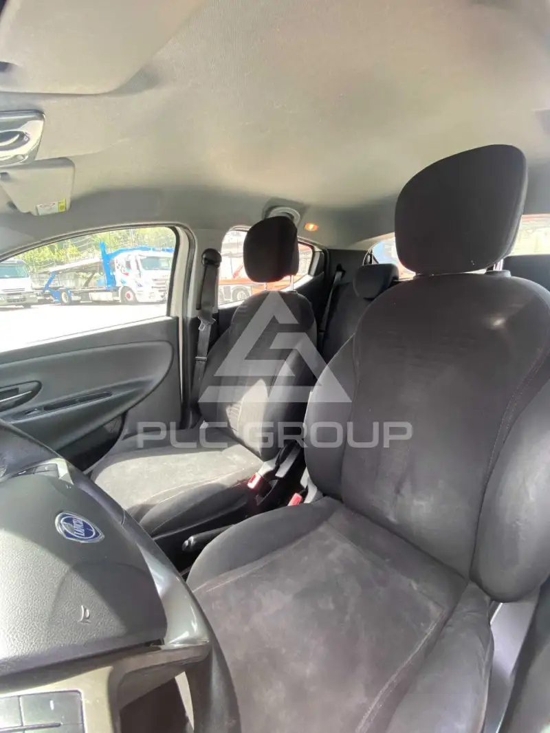 2014 Lancia YPSILON