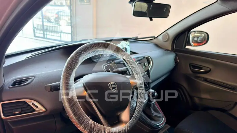 2014 Lancia YPSILON