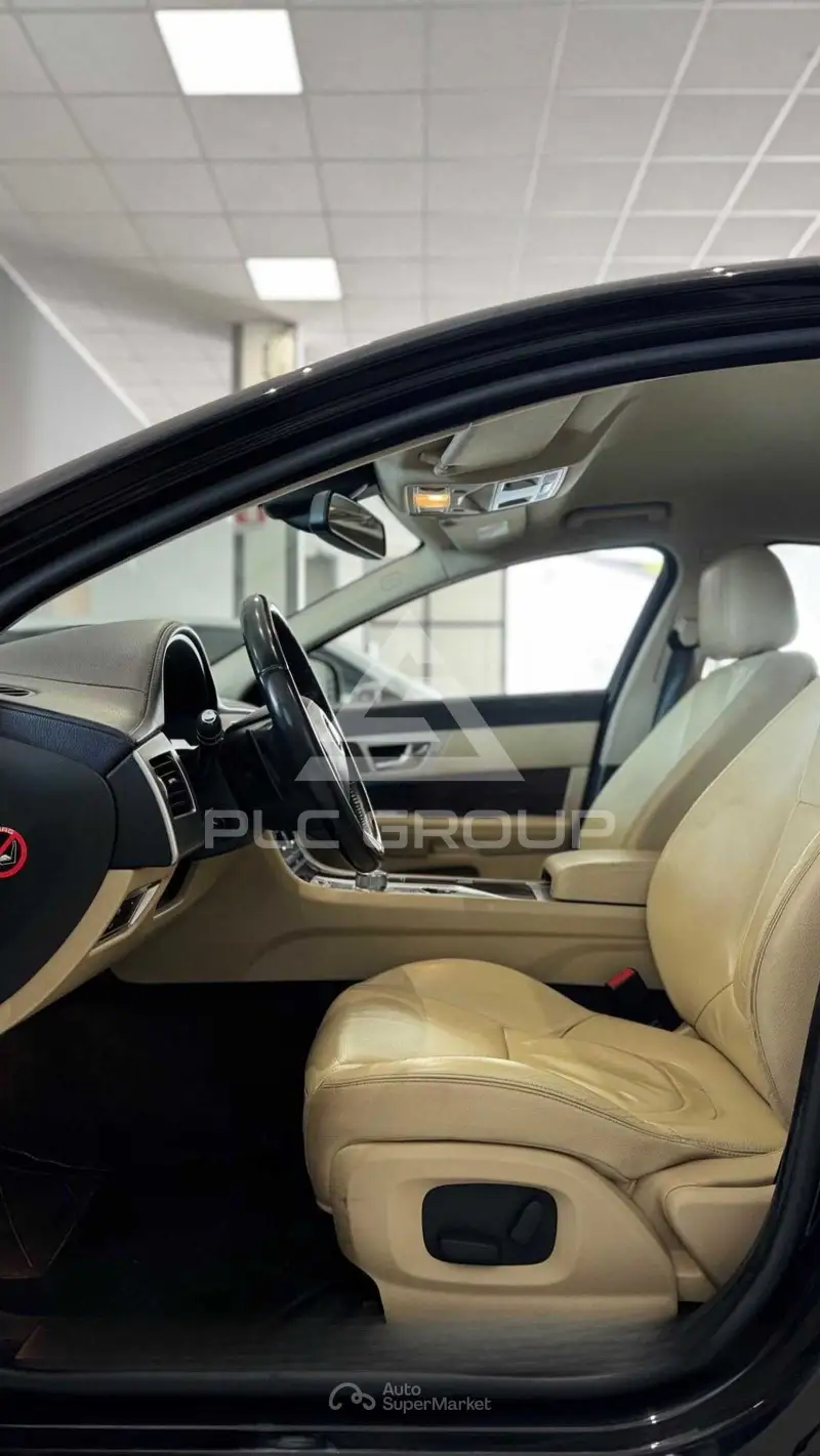 2014 Jaguar XF