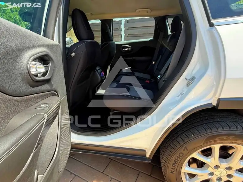 2014 Jeep CHEROKEE