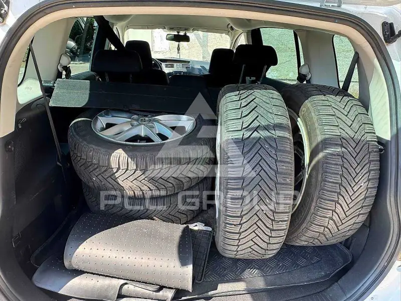 2014 Mazda 5