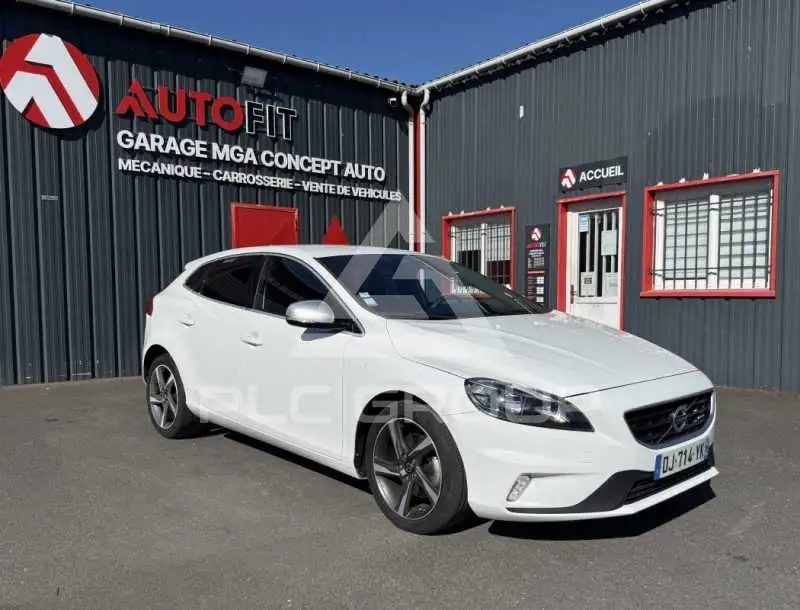 2014 Volvo V40