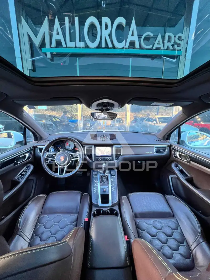 2014 Porsche MACAN