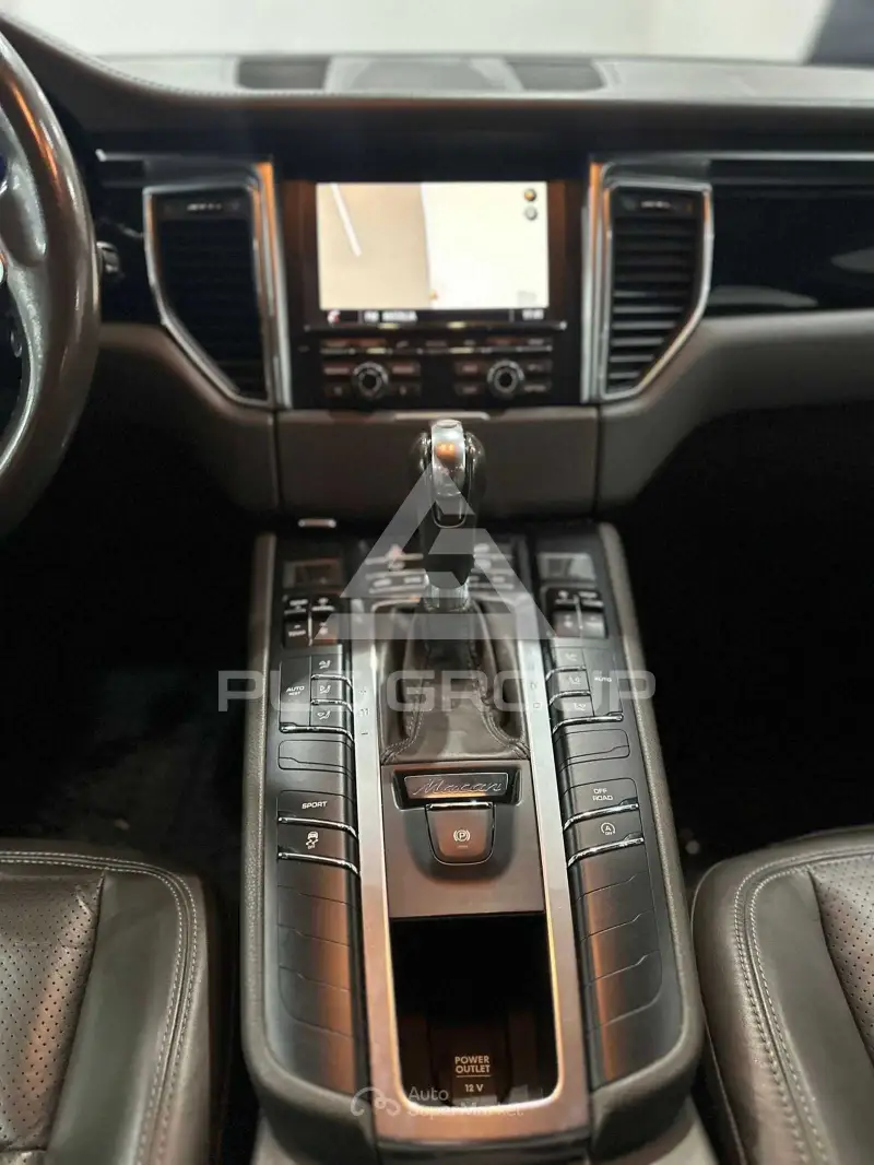 2014 Porsche MACAN