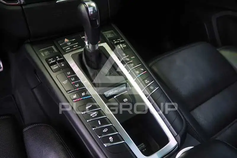 2014 Porsche MACAN