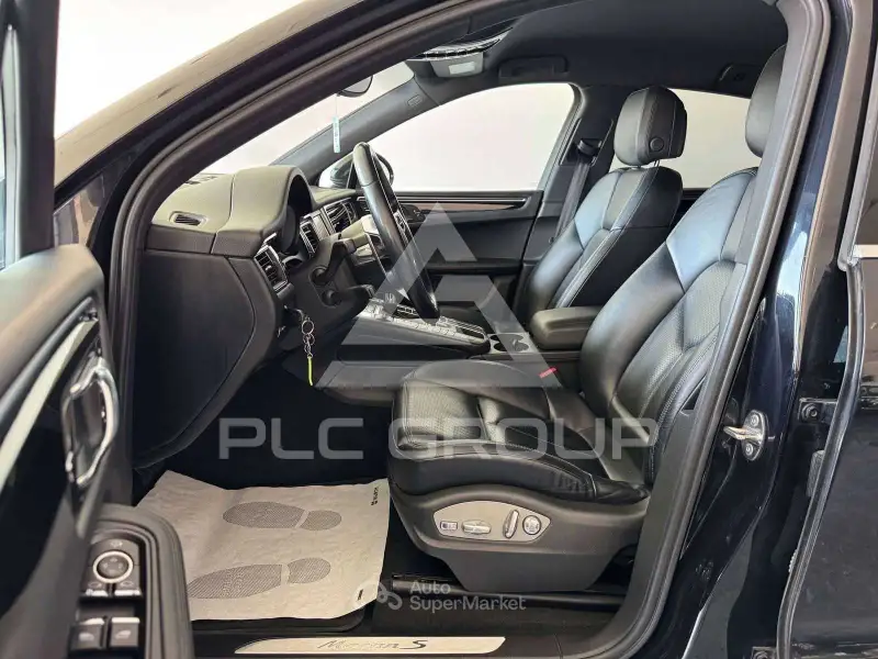 2014 Porsche MACAN