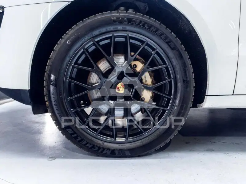 2014 Porsche MACAN