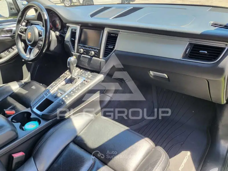 2014 Porsche MACAN