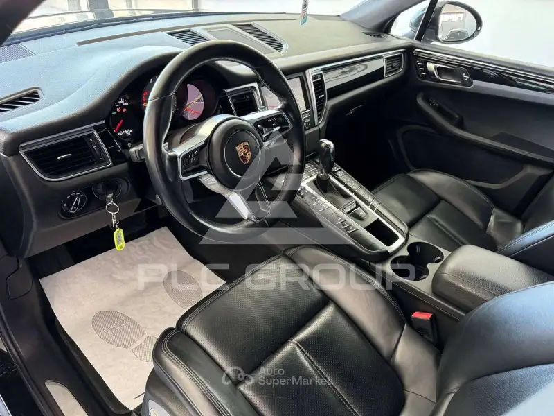 2014 Porsche MACAN
