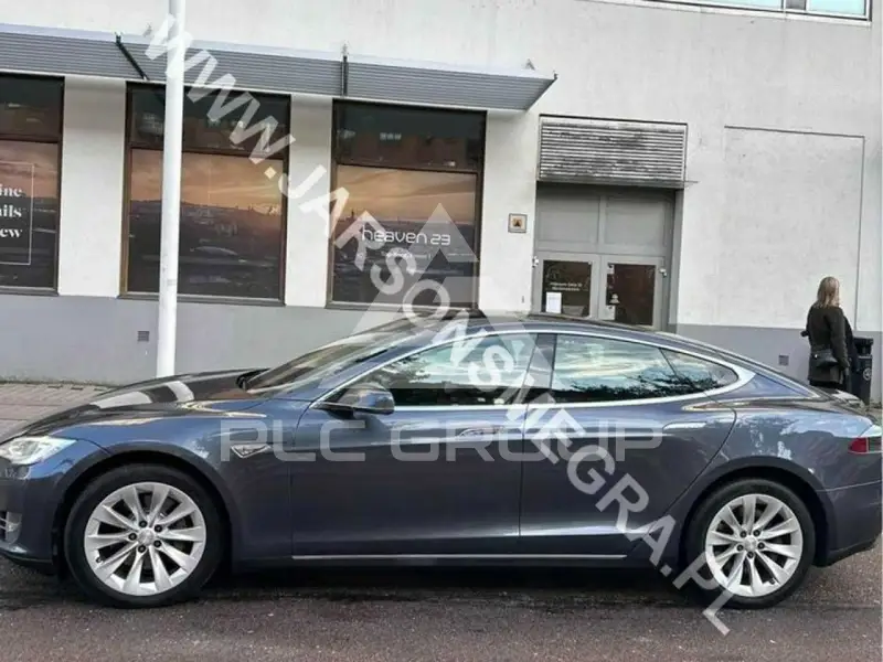 2014 Tesla Model S