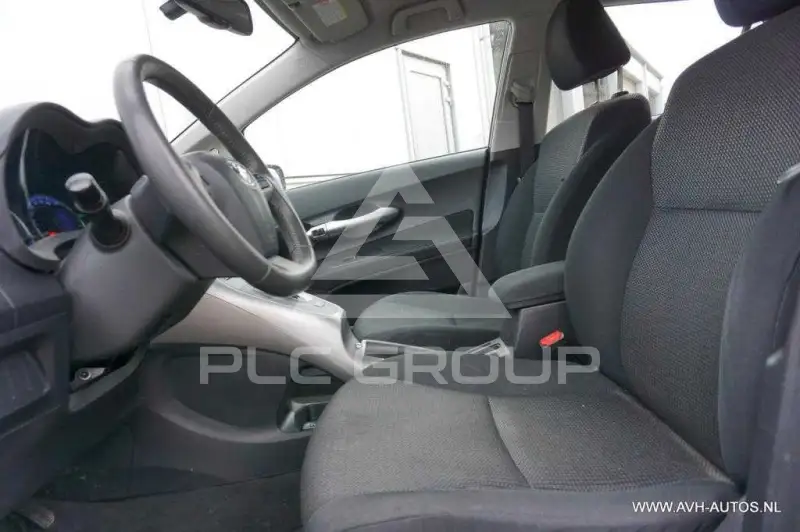 2014 Toyota AURIS