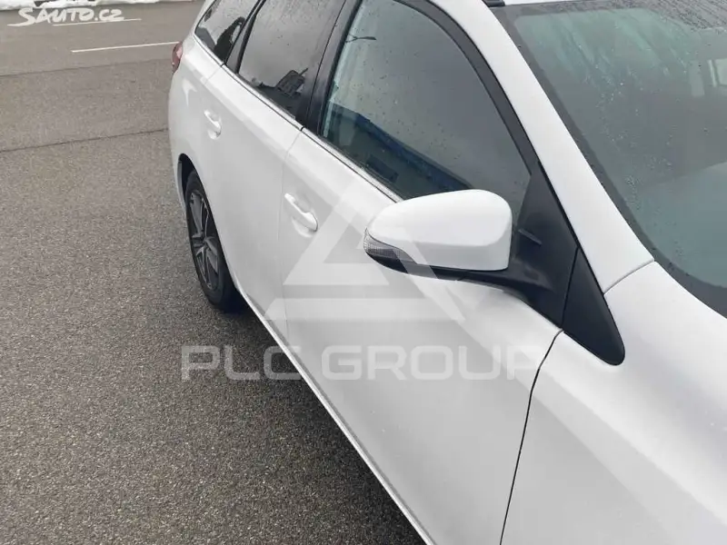 2014 Toyota AURIS