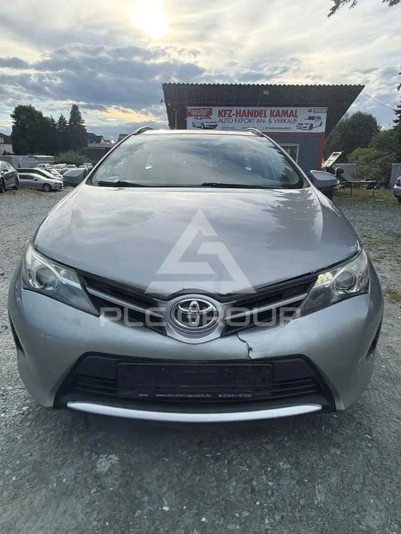 2014 Toyota AURIS