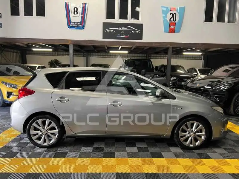 2014 Toyota AURIS