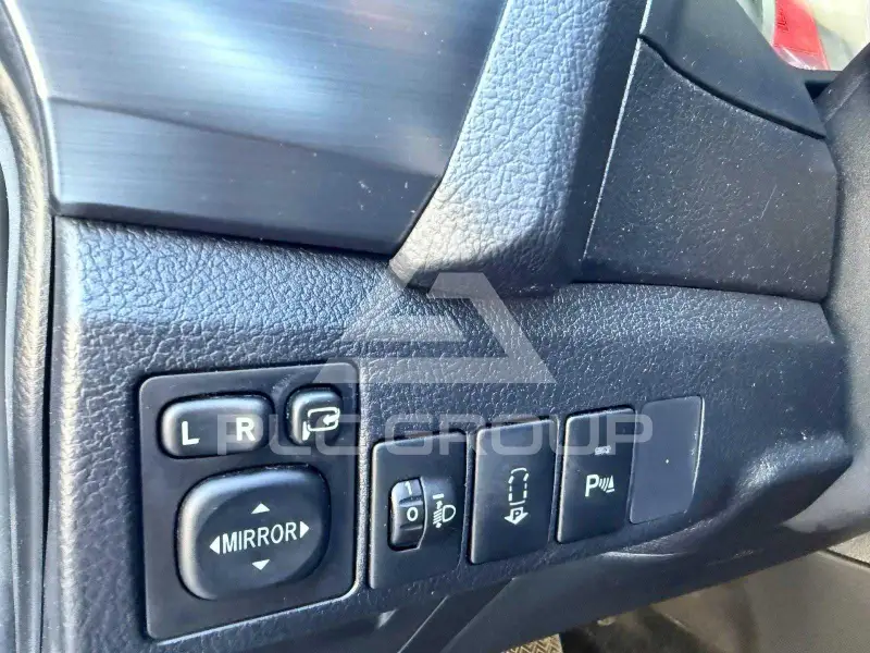 2014 Toyota AURIS