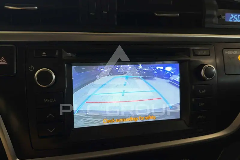 2014 Toyota AURIS