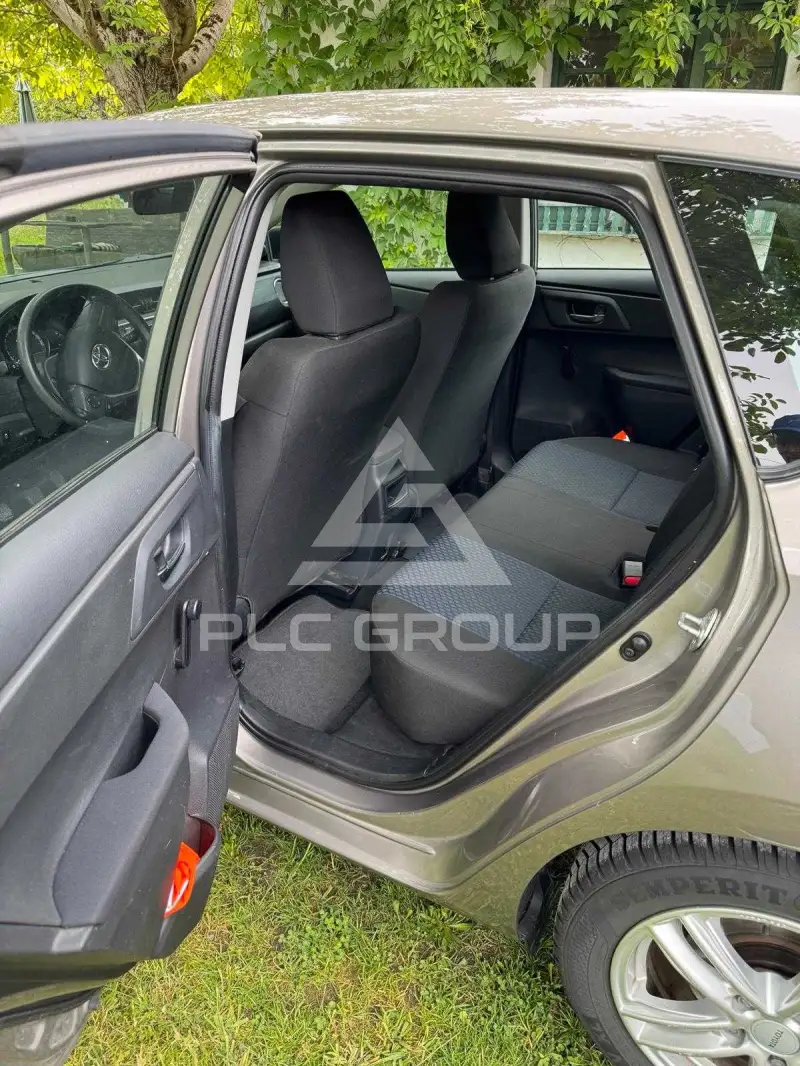 2014 Toyota AURIS
