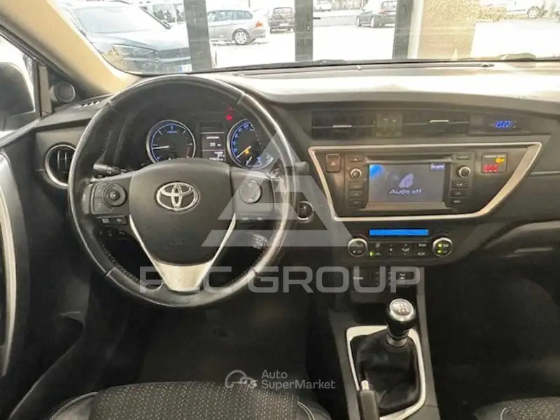 2014 Toyota AURIS