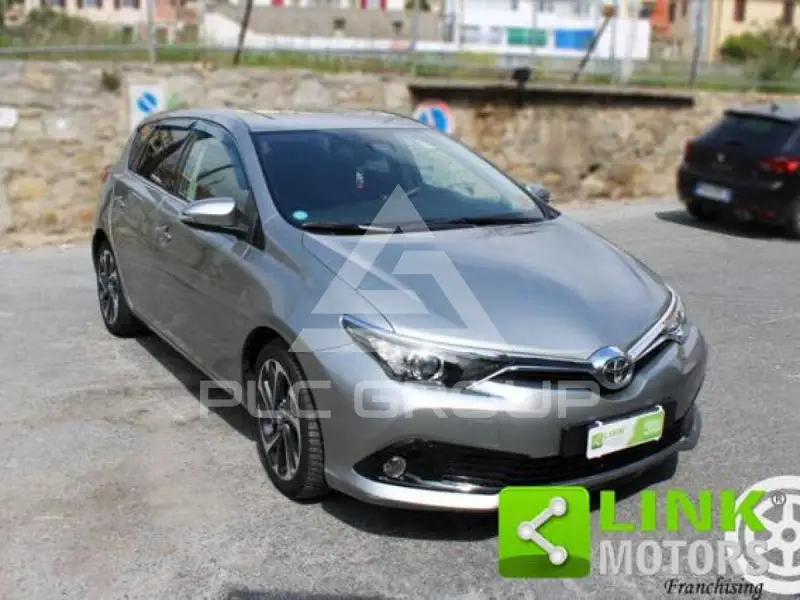 2014 Toyota AURIS