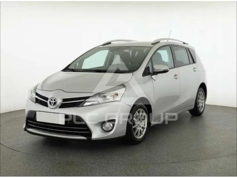 2014 Toyota VERSO