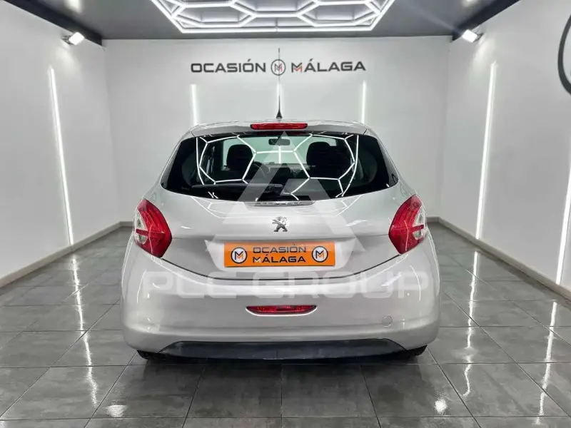 2014 Peugeot 208