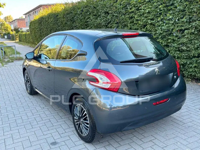 2014 Peugeot 208