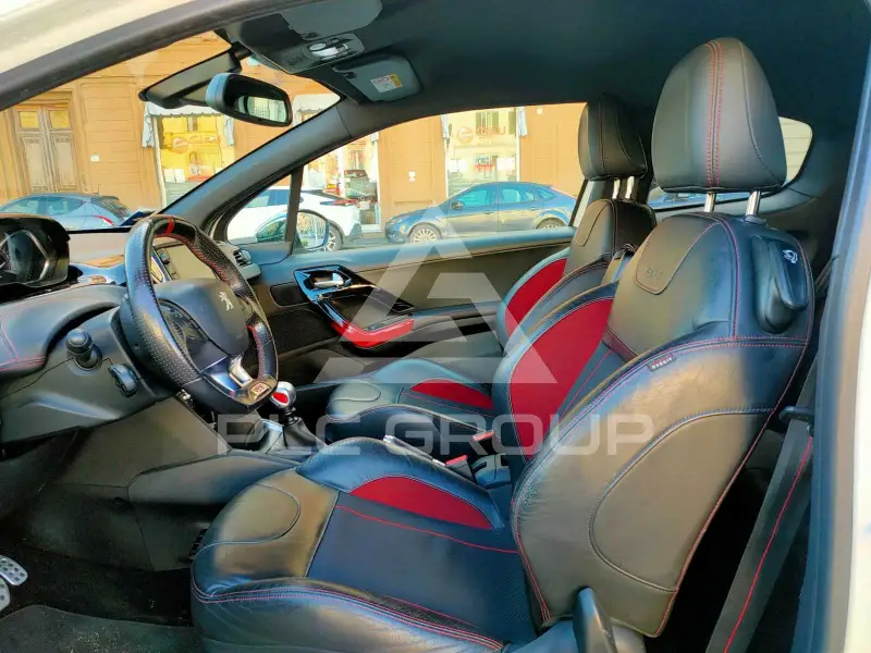 2014 Peugeot 208