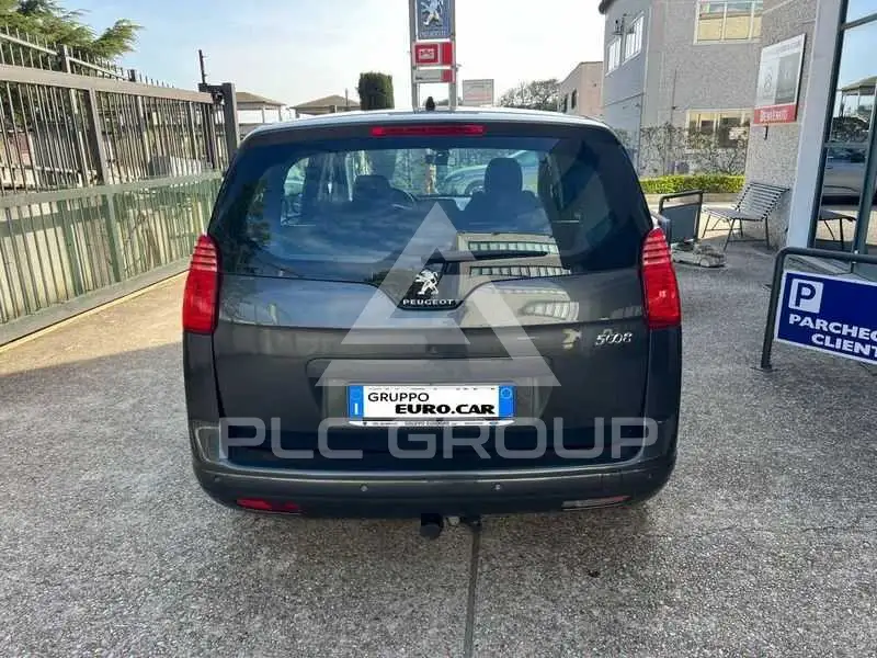 2014 Peugeot 5008