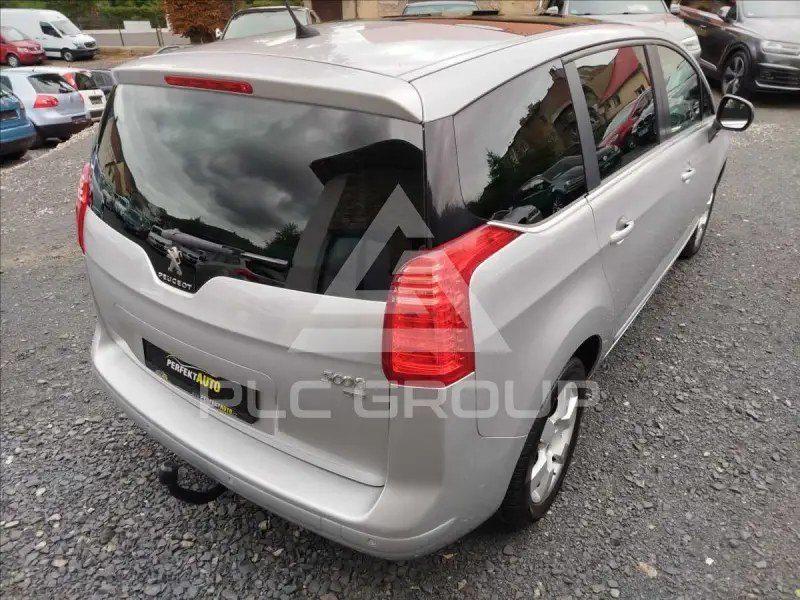 2014 Peugeot 5008
