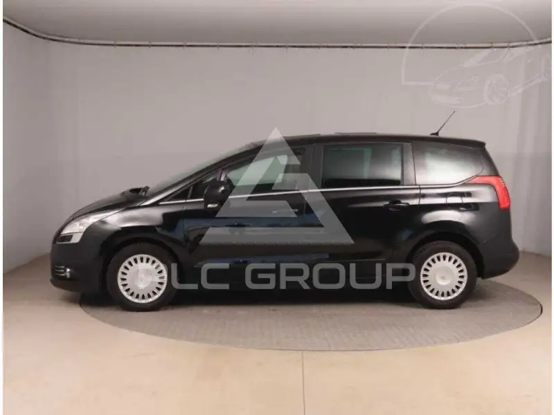 2014 Peugeot 5008