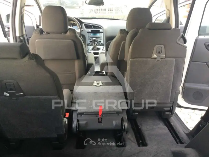 2014 Peugeot 5008