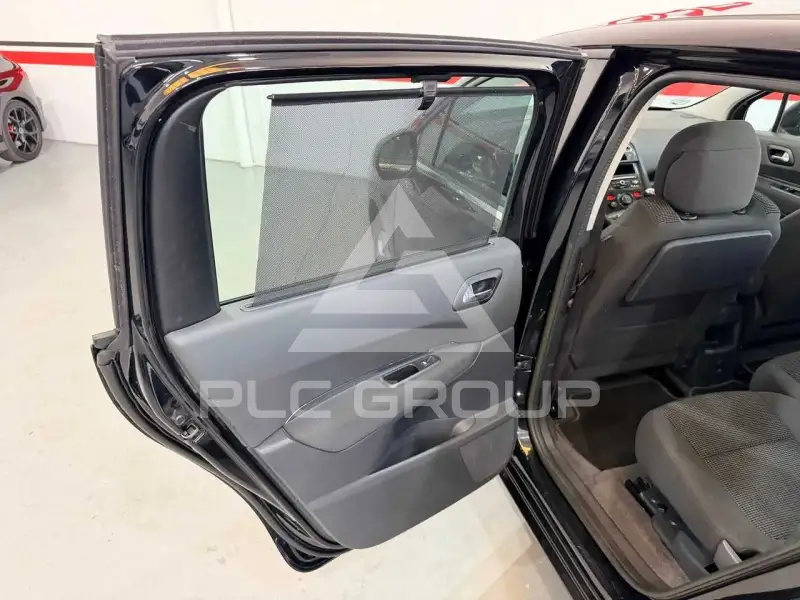 2014 Peugeot 5008