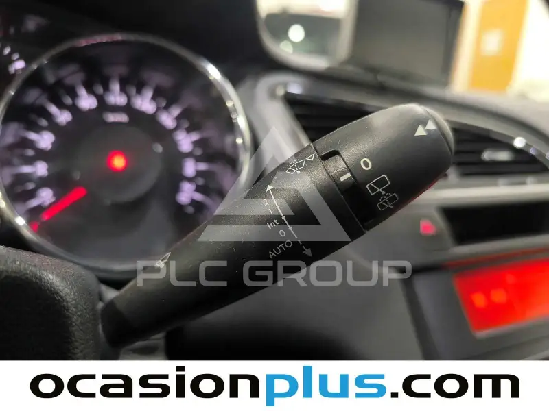 2014 Peugeot 5008