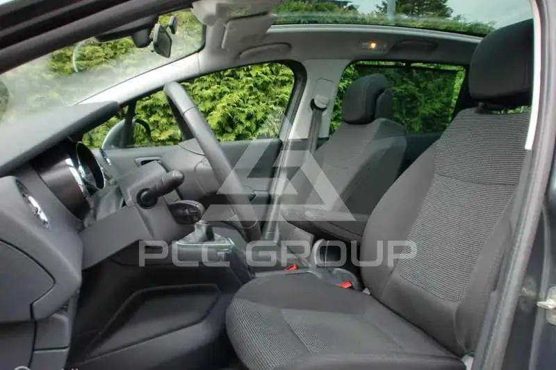 2014 Peugeot 5008