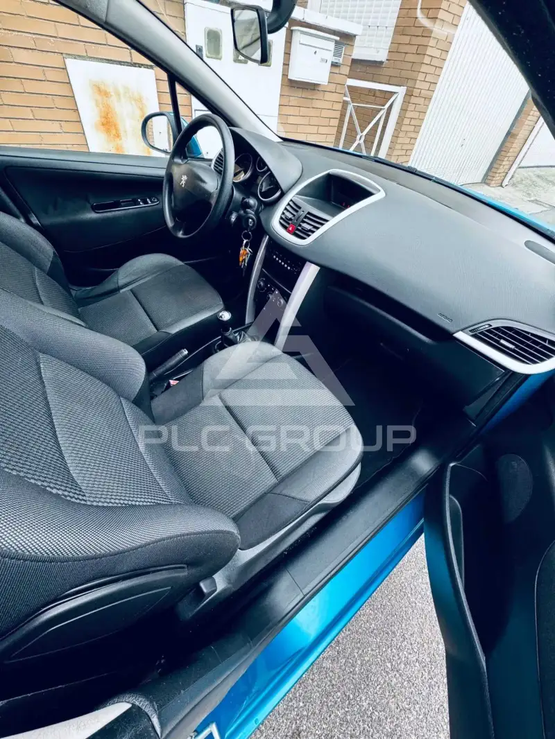 2014 Peugeot 207