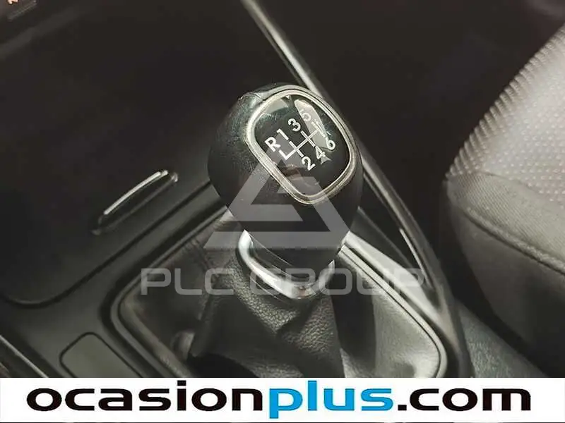 2014 KIA Carens