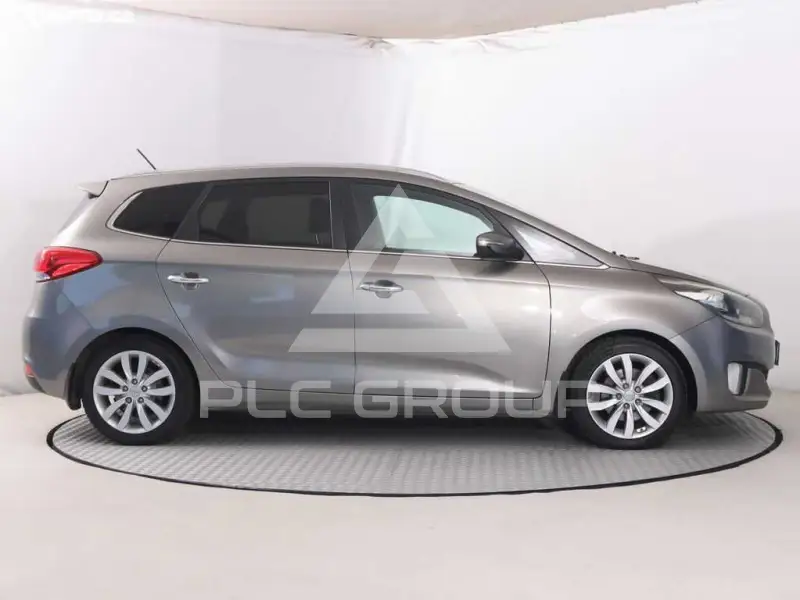 2014 KIA Carens