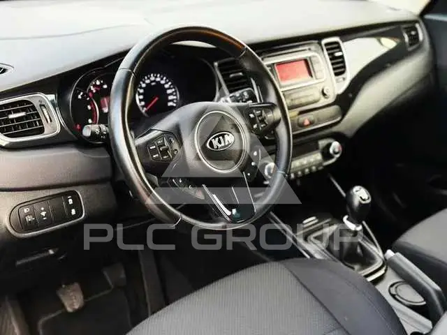 2014 KIA Carens