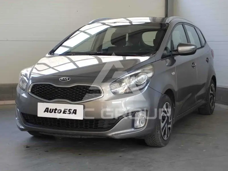 2014 KIA Carens