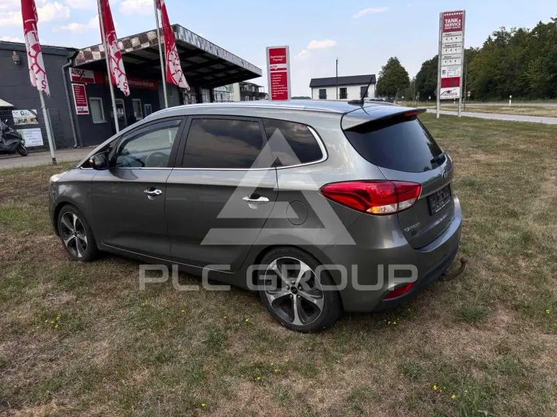 2014 KIA Carens