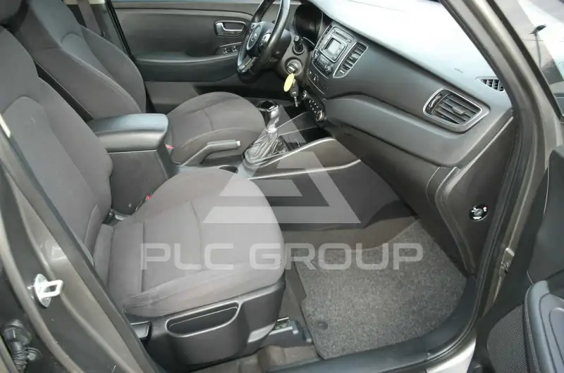 2014 KIA Carens